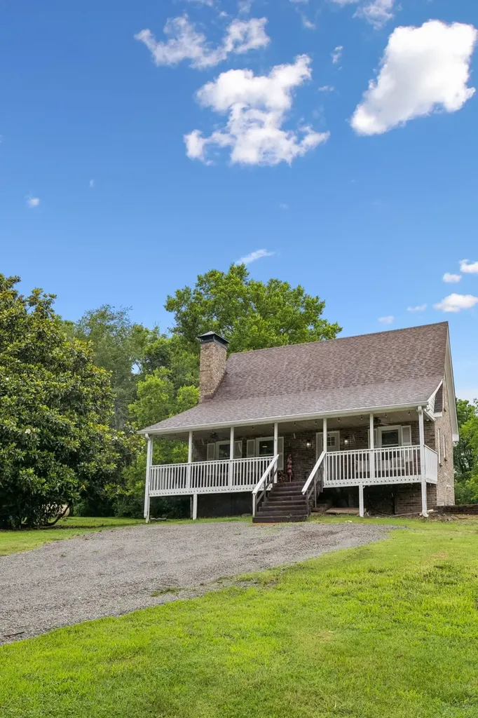 2758 Standing Oak Drive Thompsons Station TN 37179