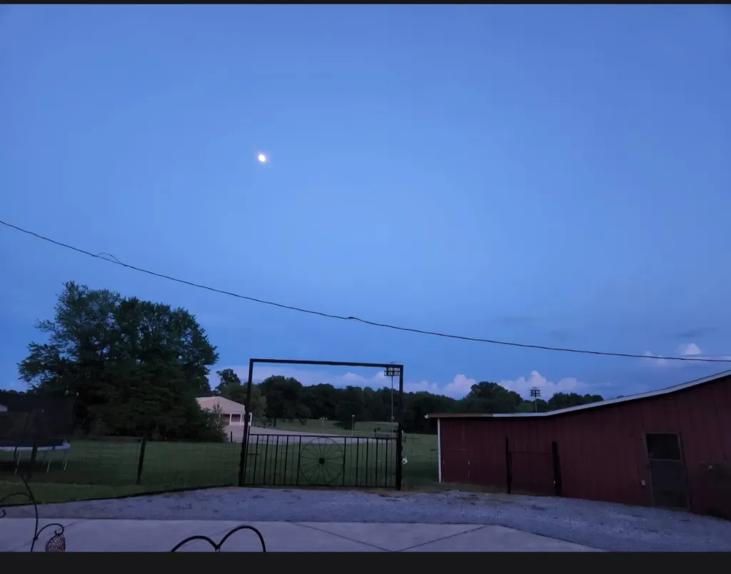307 S Leath Road Portland TN 37148