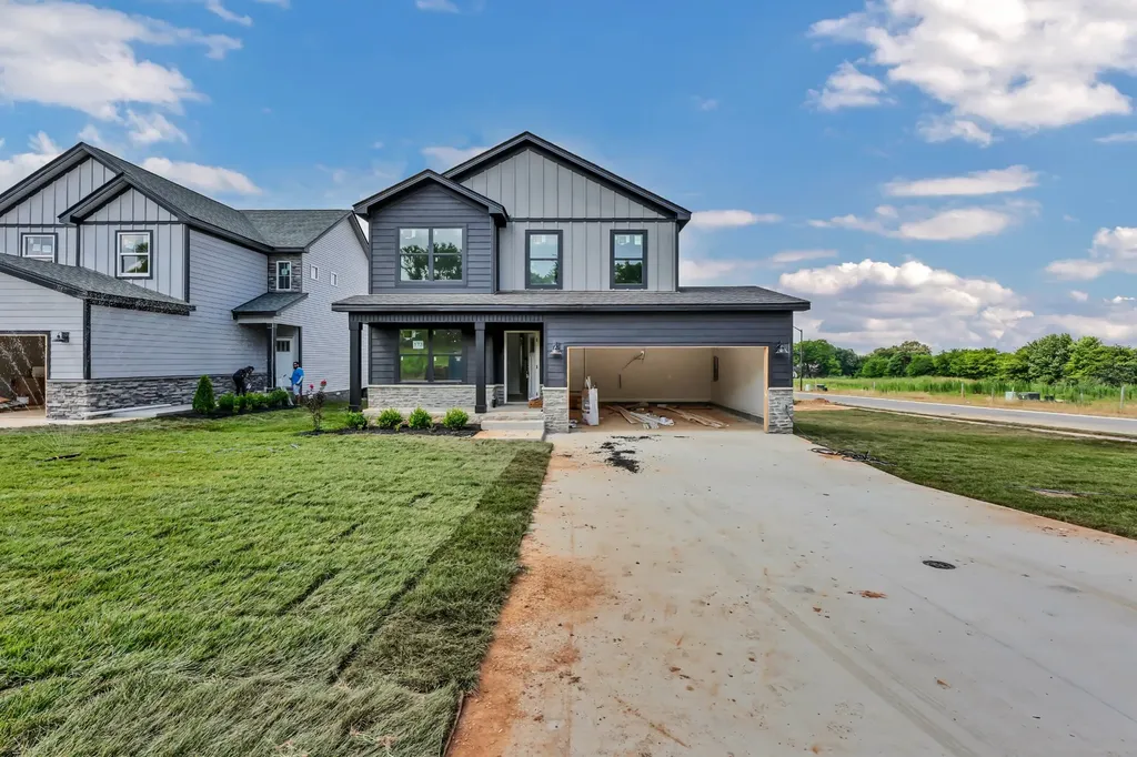 2812 Brewster Drive Clarksville TN 37042