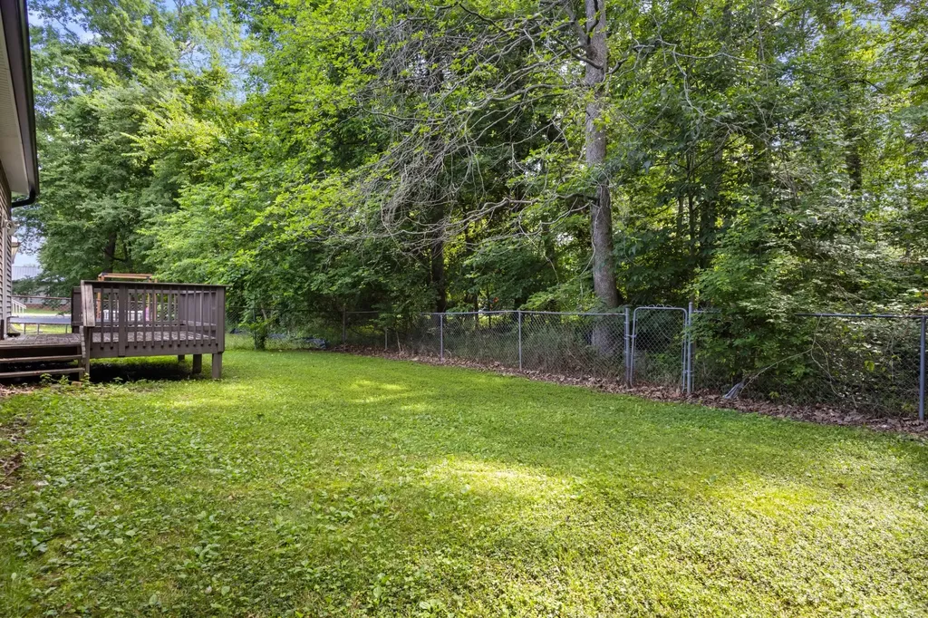 423 Donna Drive Clarksville TN 37042