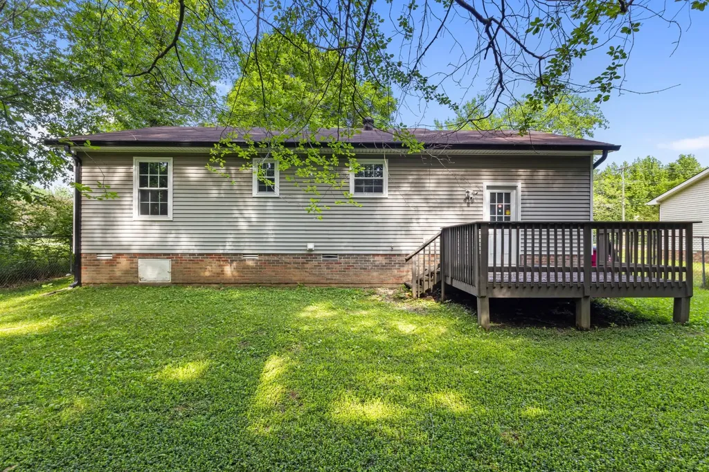 423 Donna Drive Clarksville TN 37042