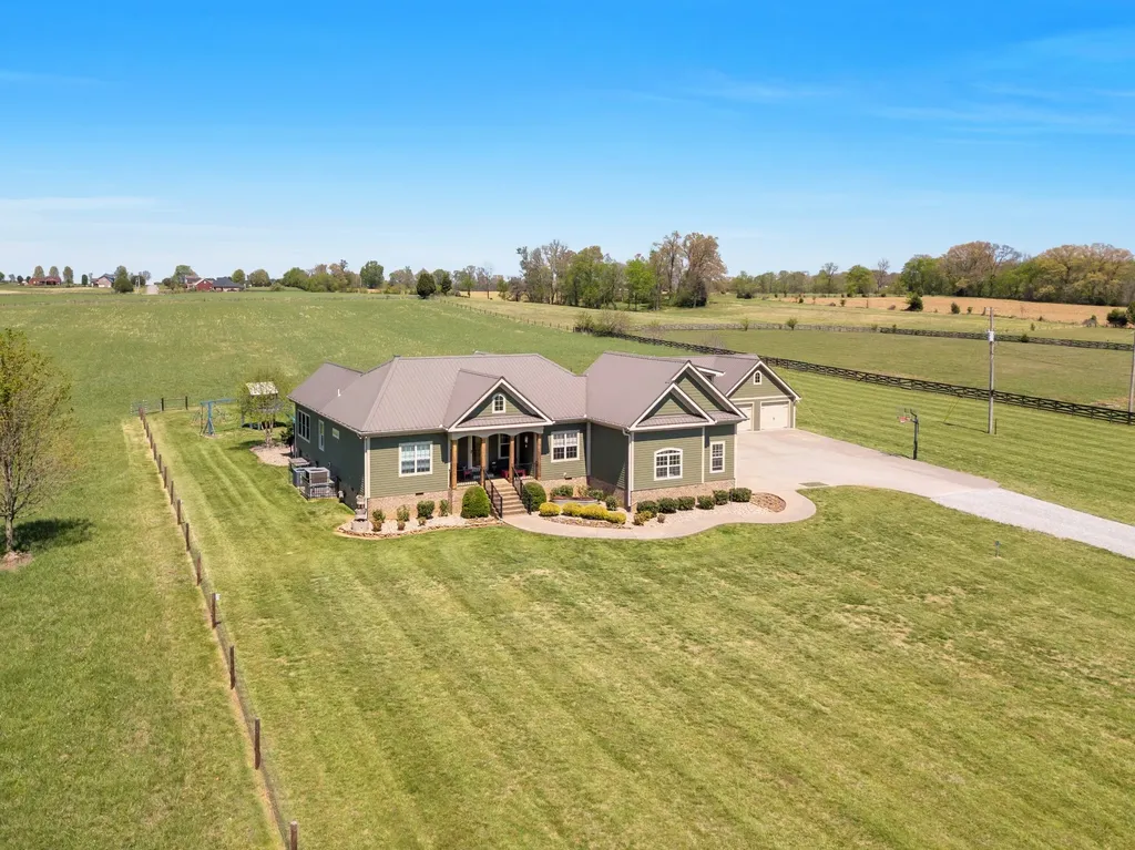 3988 Fykes Grove Road Cedar Hill TN 37032