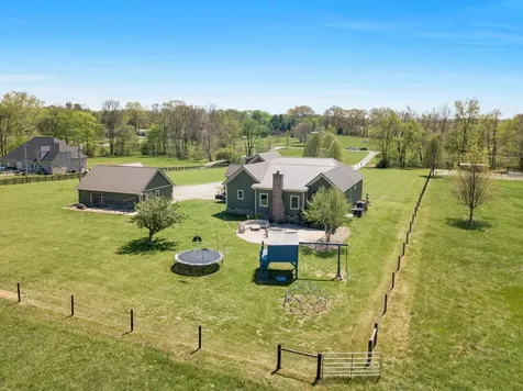 3988 Fykes Grove Road Cedar Hill TN 37032