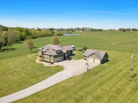 3988 Fykes Grove Road Cedar Hill TN 37032