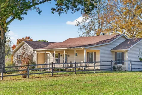 226 W Biggs Road Cottontown TN 37048
