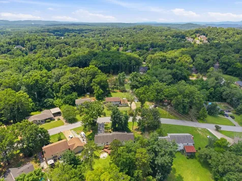 9511 Timberlog Drive Chattanooga TN 37421
