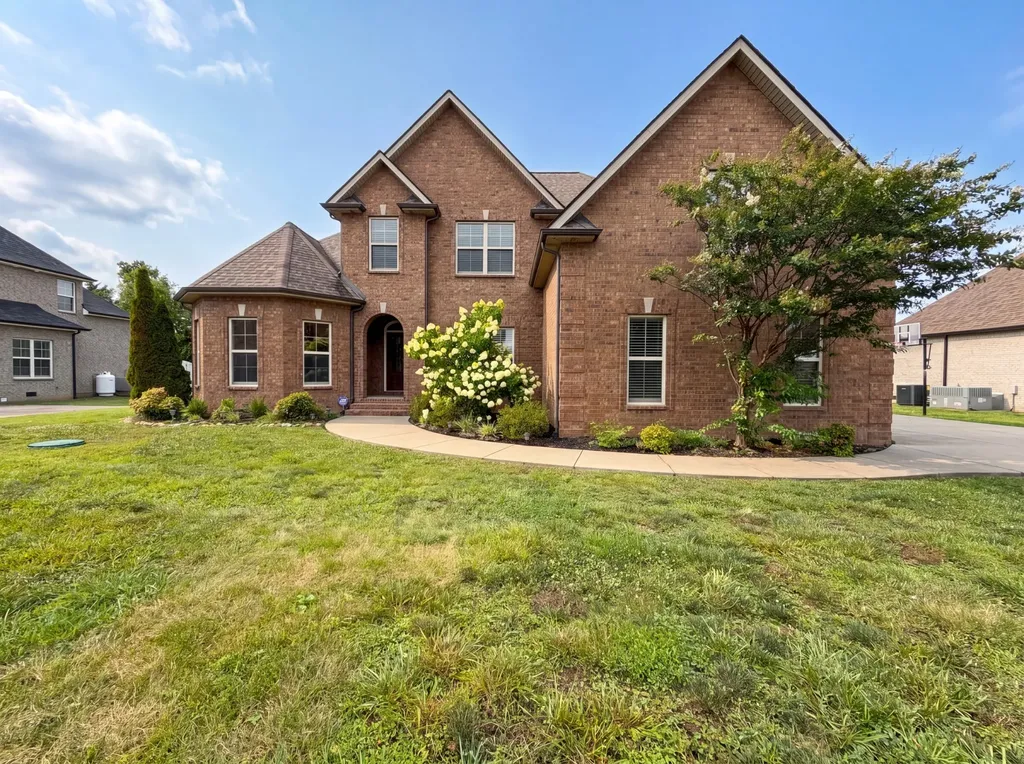 1423 Rhonda Drive Christiana TN 37037