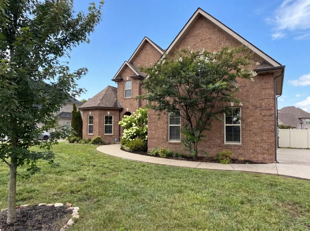 1423 Rhonda Drive Christiana TN 37037