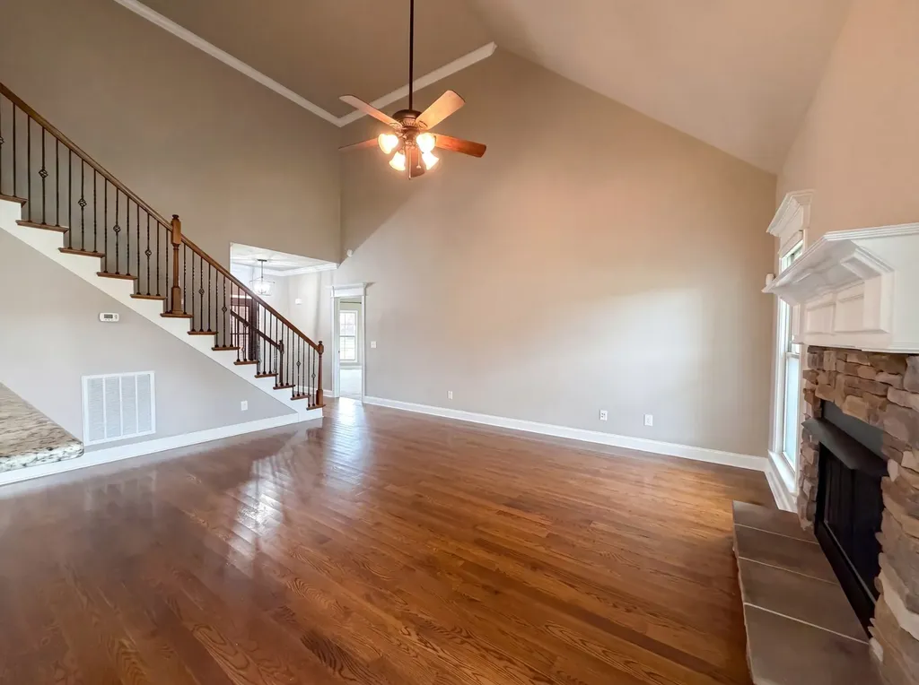 1423 Rhonda Drive Christiana TN 37037