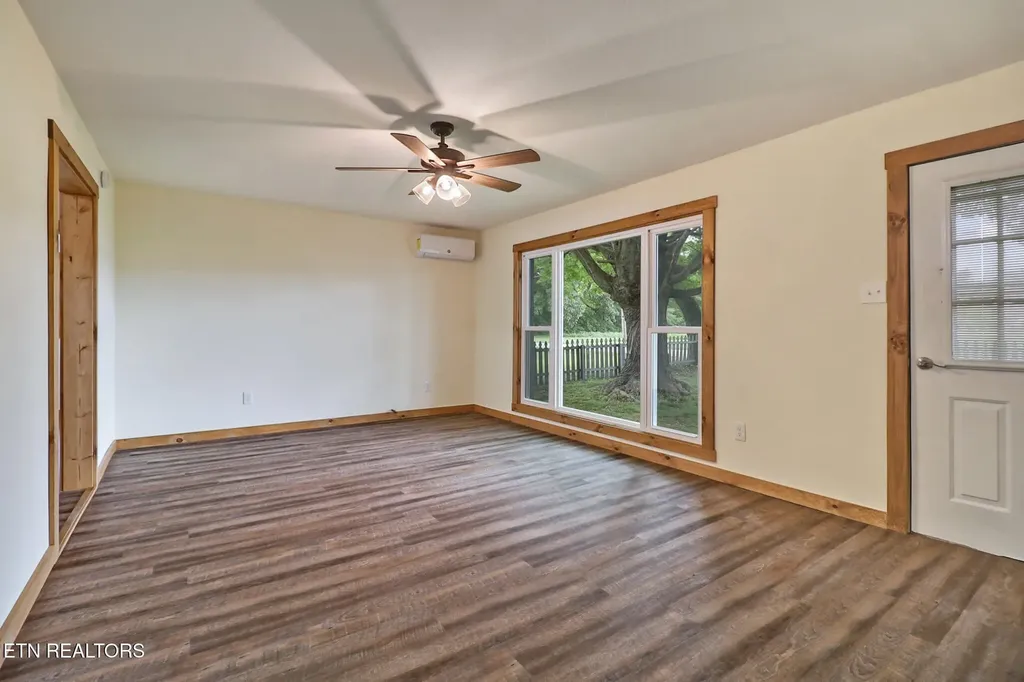 538 Harding Road Jamestown TN 38556