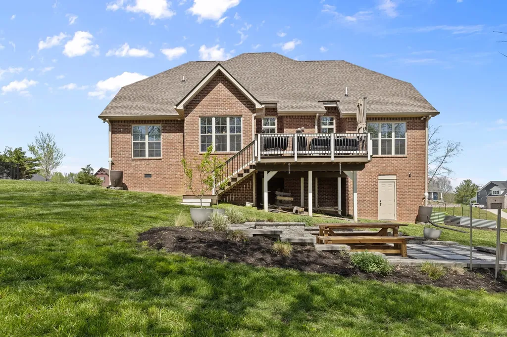 3046 Wedgewood Drive Greenbrier TN 37073