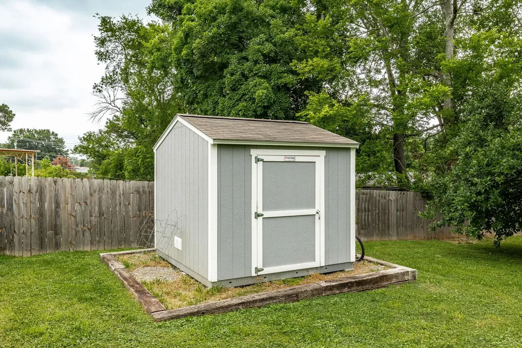 1934 Valley Park Drive Nashville TN 37216