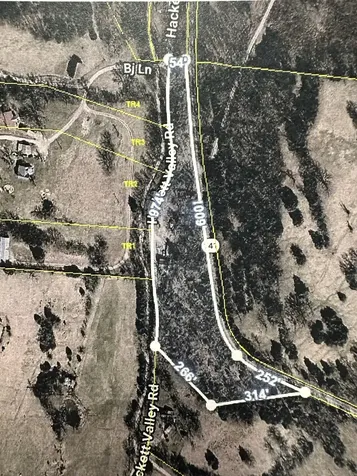 17 Hackett Valley Road Hickman TN 38567