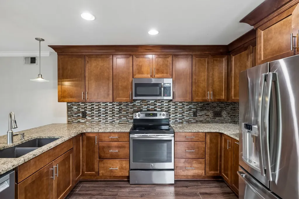 1900 Richard Jones Road Nashville TN 37215