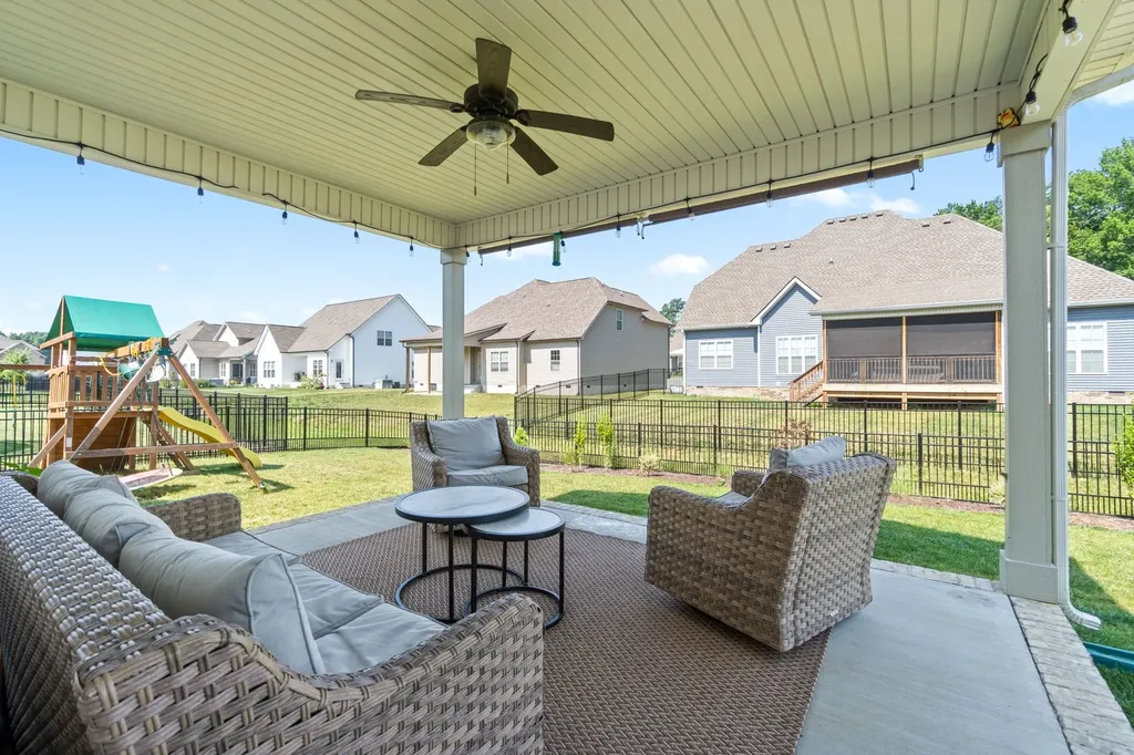 516 Bowden Drive Clarksville TN 37043