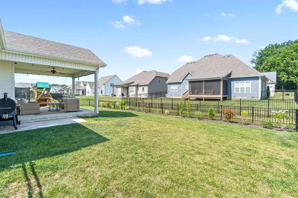 516 Bowden Drive Clarksville TN 37043