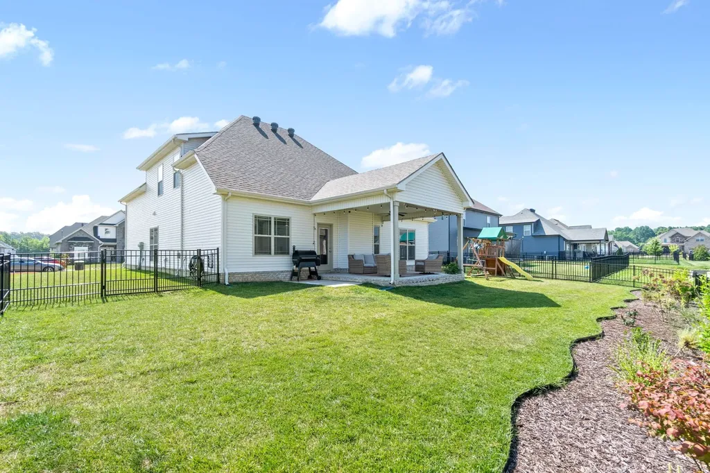 516 Bowden Drive Clarksville TN 37043