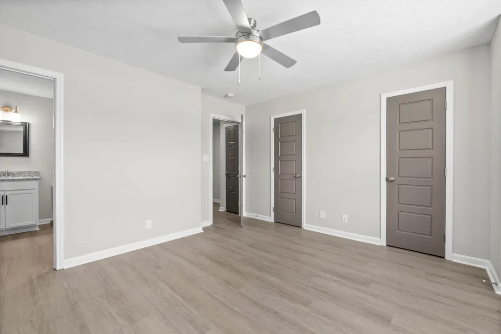 307 Longshadow Trail Clarksville TN 37043