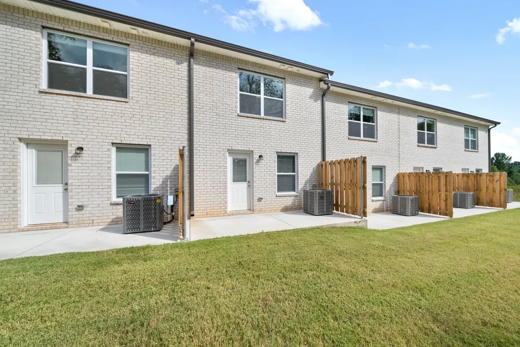 307 Longshadow Trail Clarksville TN 37043