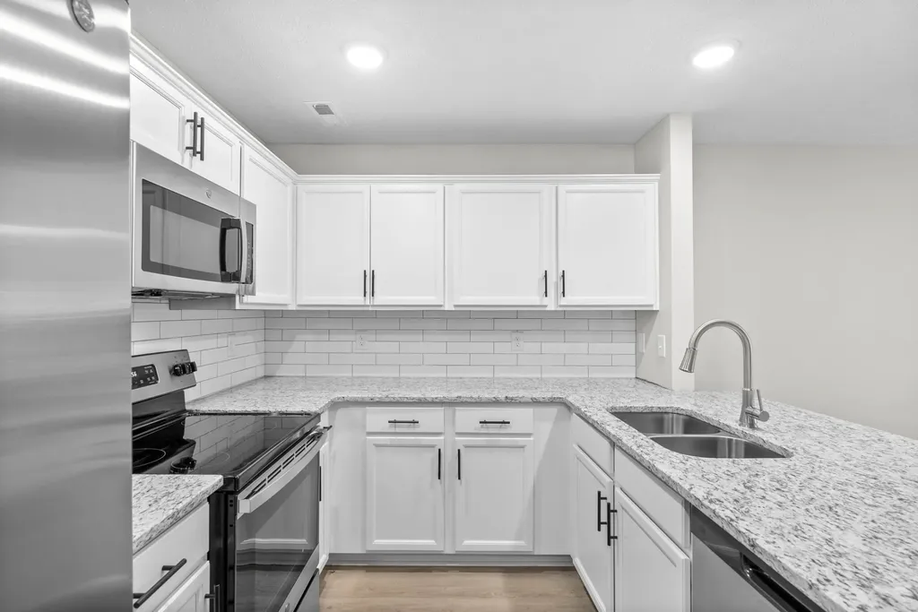 307 Longshadow Trail Clarksville TN 37043