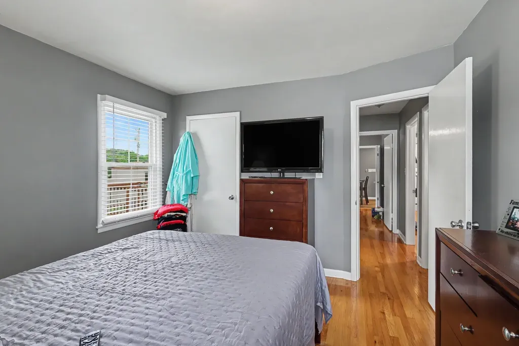 2306 Thomas Avenue Columbia TN 38401