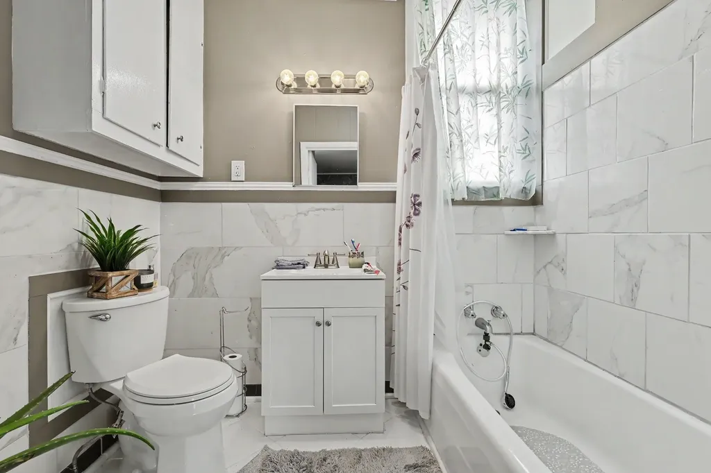 2306 Thomas Avenue Columbia TN 38401