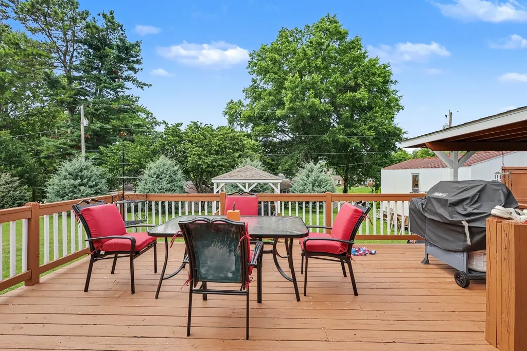 2306 Thomas Avenue Columbia TN 38401