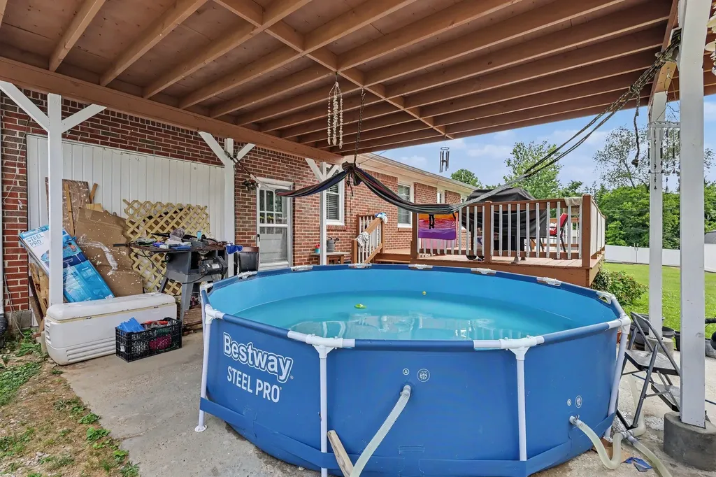 2306 Thomas Avenue Columbia TN 38401
