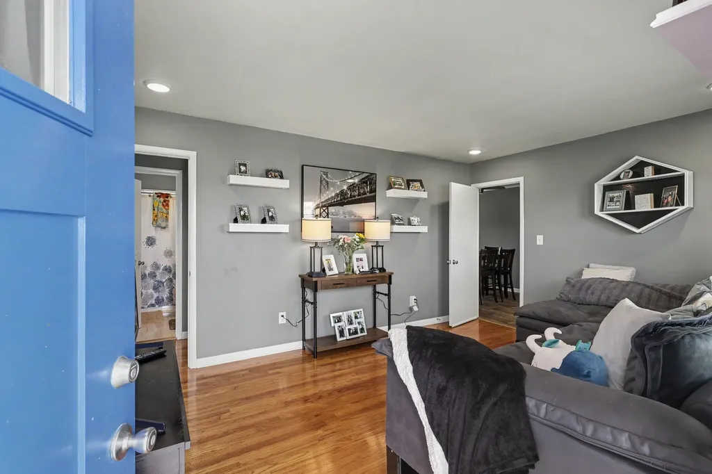 2306 Thomas Avenue Columbia TN 38401