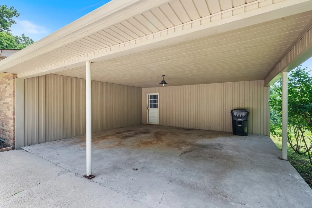 2054 Ridgecrest Circle Dickson TN 37055
