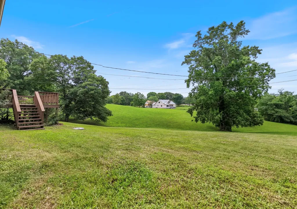2054 Ridgecrest Circle Dickson TN 37055