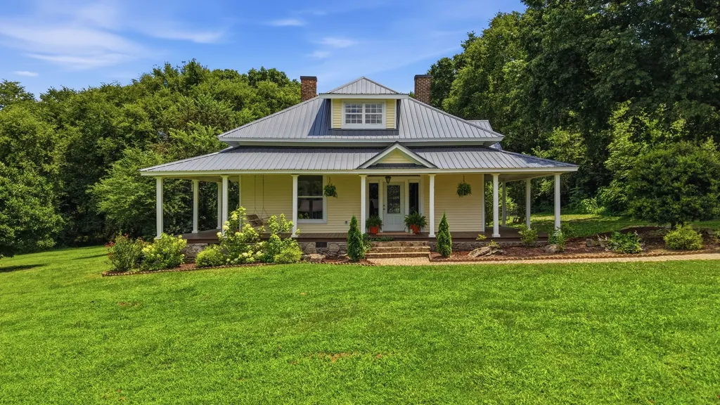 1641 Old Fayetteville Highway Lynchburg TN 37352