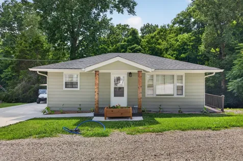 94 Cummins Court Celina TN 38551