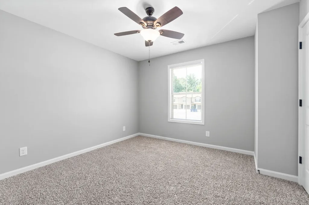 223 Smithson Lane Clarksville TN 37040