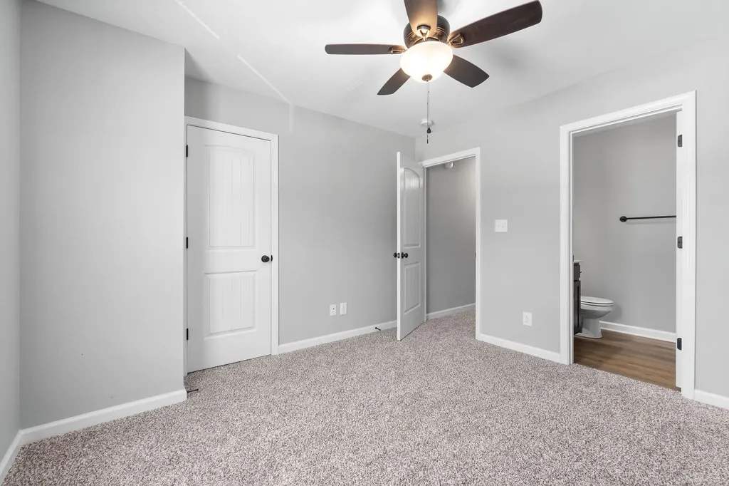 223 Smithson Lane Clarksville TN 37040