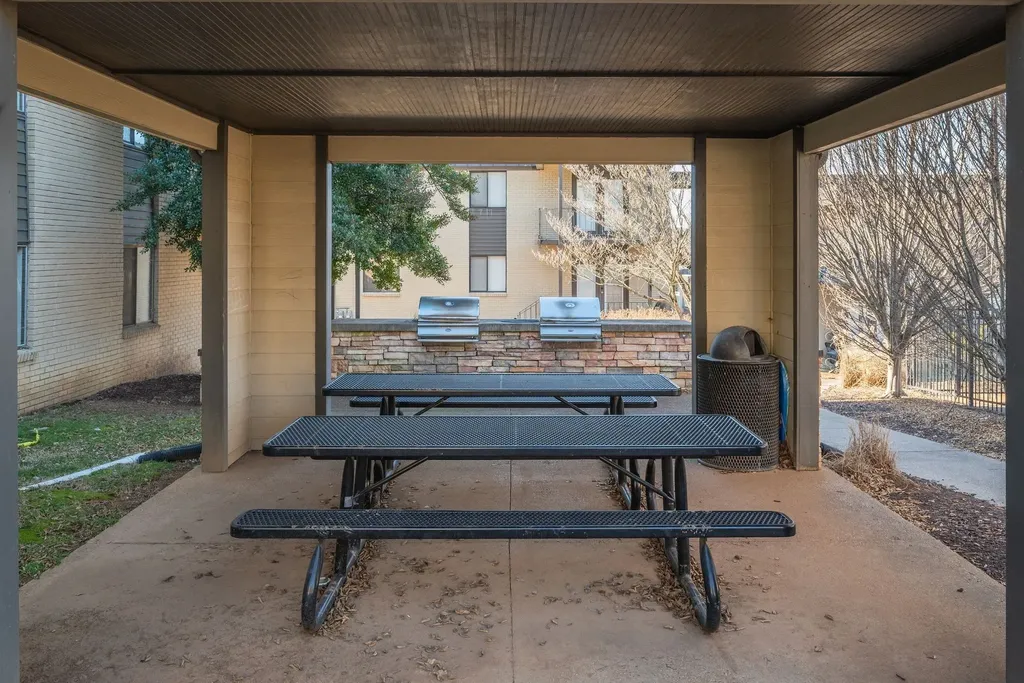 6680 Charlotte Pike Nashville TN 37209