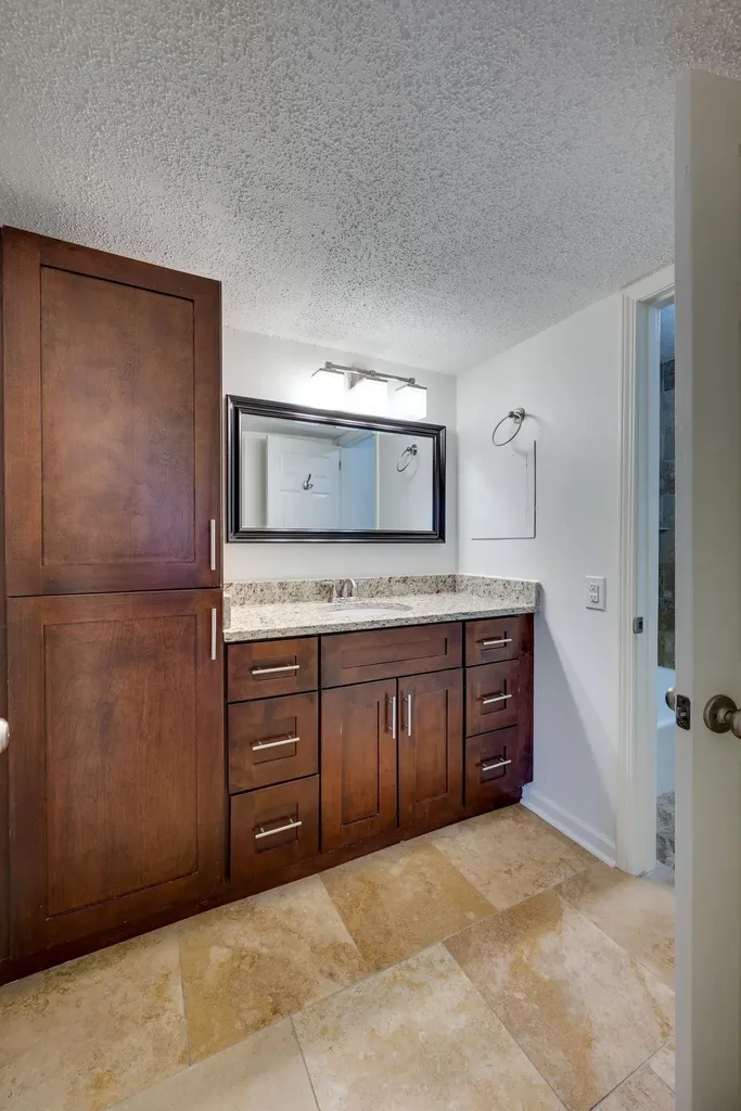 6680 Charlotte Pike Nashville TN 37209