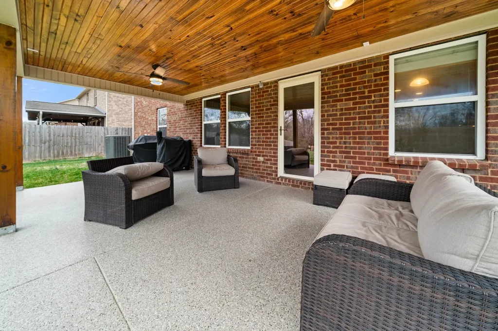 1003 Benwick Road Hendersonville TN 37075