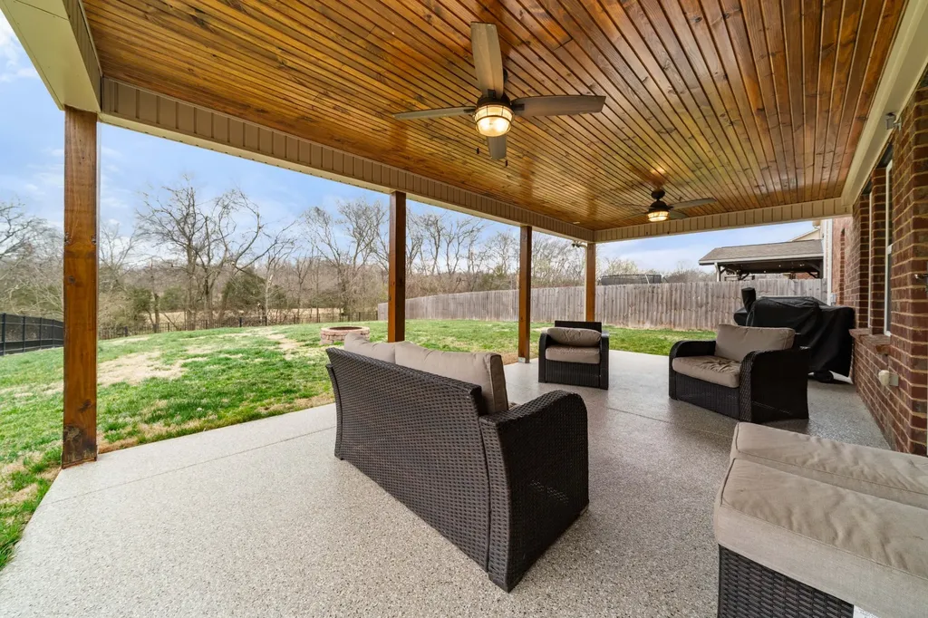 1003 Benwick Road Hendersonville TN 37075