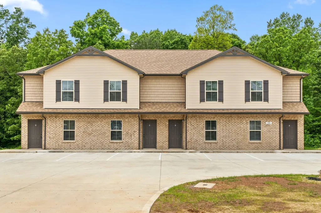 288 Smithson Lane Clarksville TN 37040