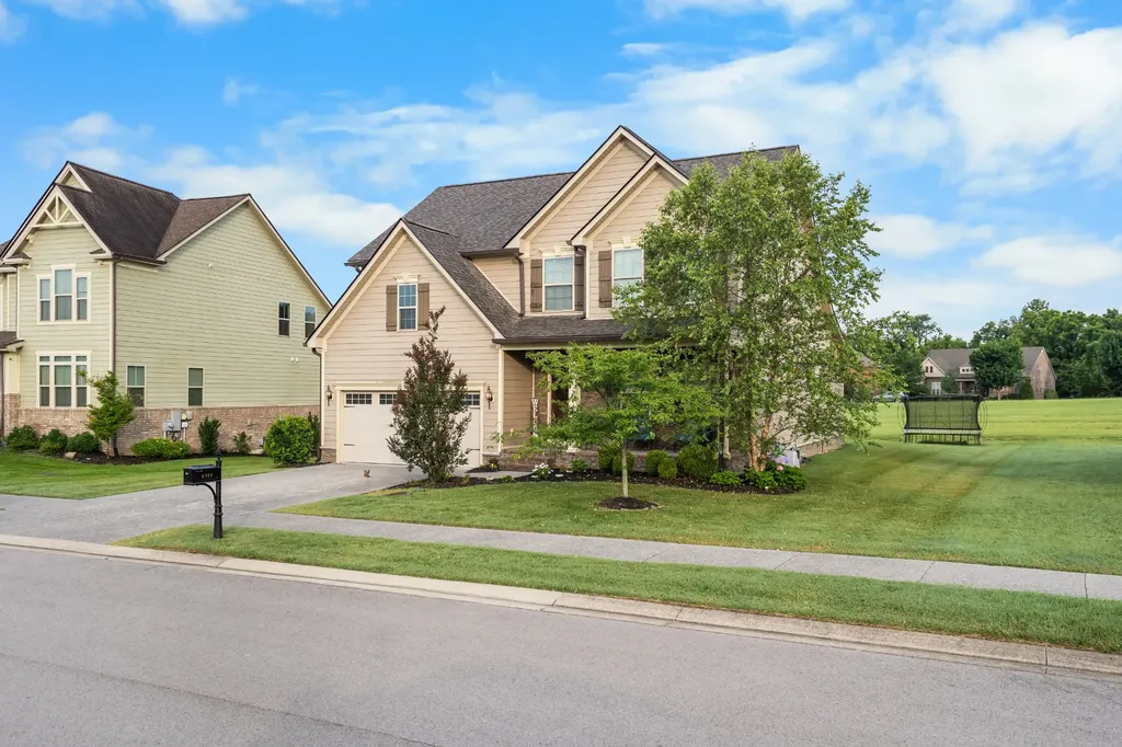 6725 Pleasant Gate Lane College Grove TN 37046