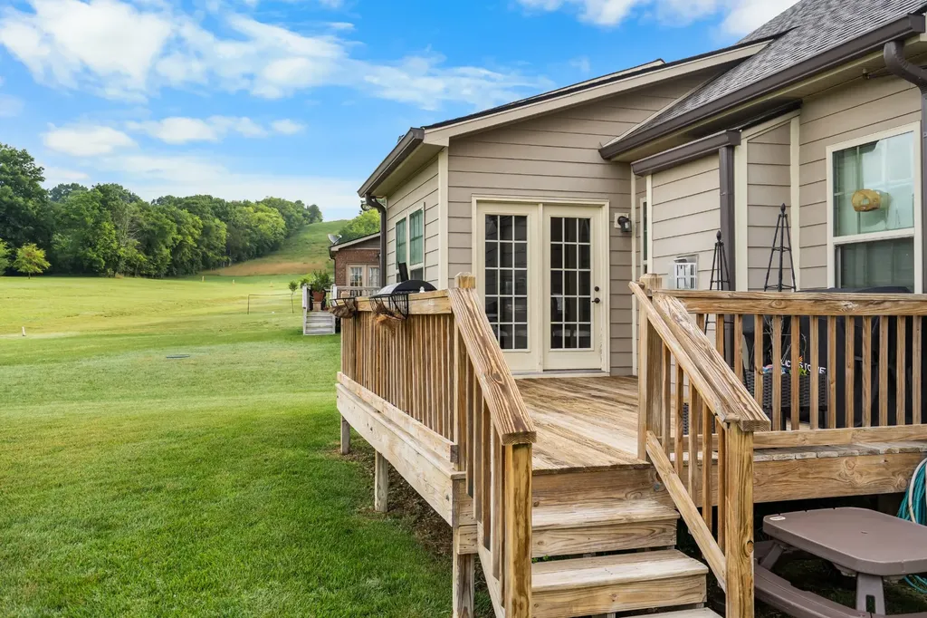 6725 Pleasant Gate Lane College Grove TN 37046