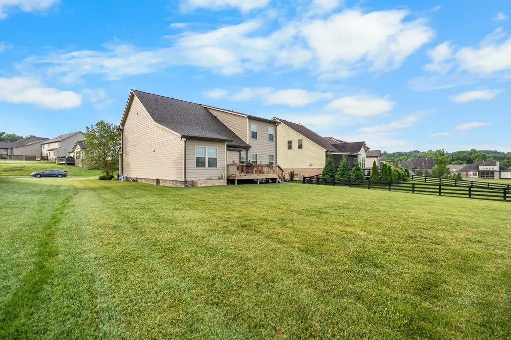 6725 Pleasant Gate Lane College Grove TN 37046