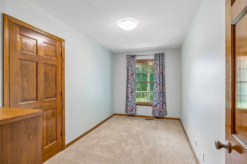 1533 Iron Bridge Road Columbia TN 38401
