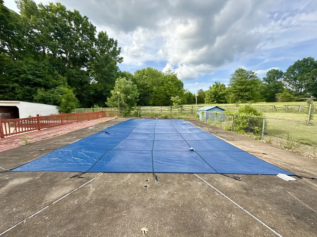 1533 Iron Bridge Road Columbia TN 38401