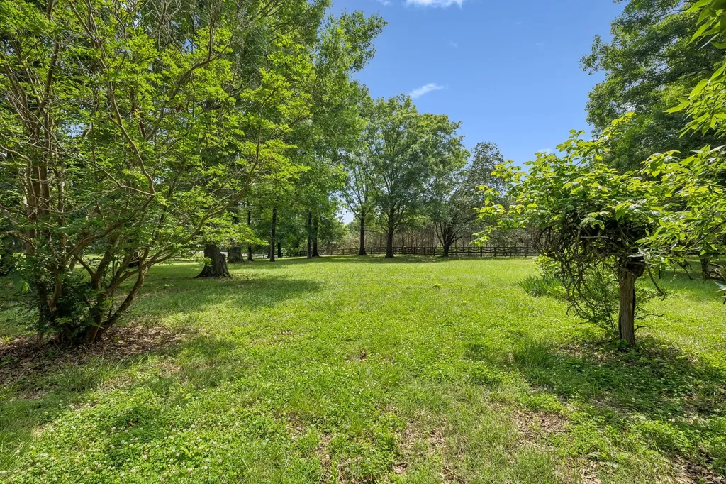 1533 Iron Bridge Road Columbia TN 38401