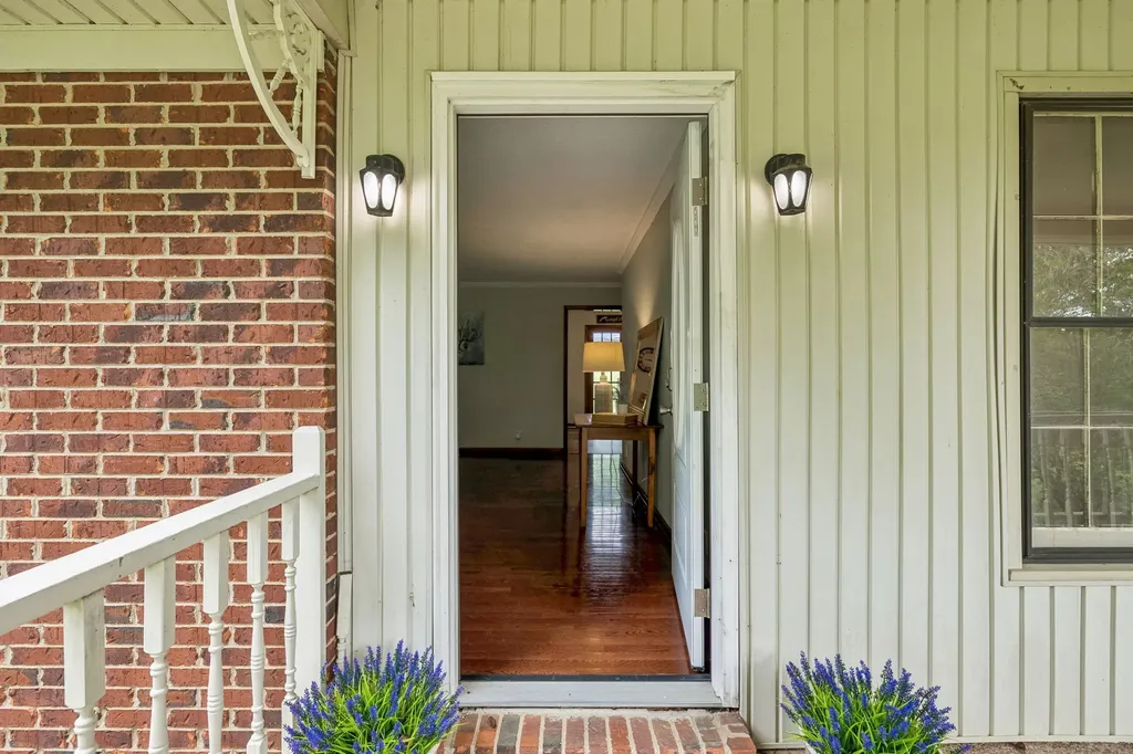 1533 Iron Bridge Road Columbia TN 38401
