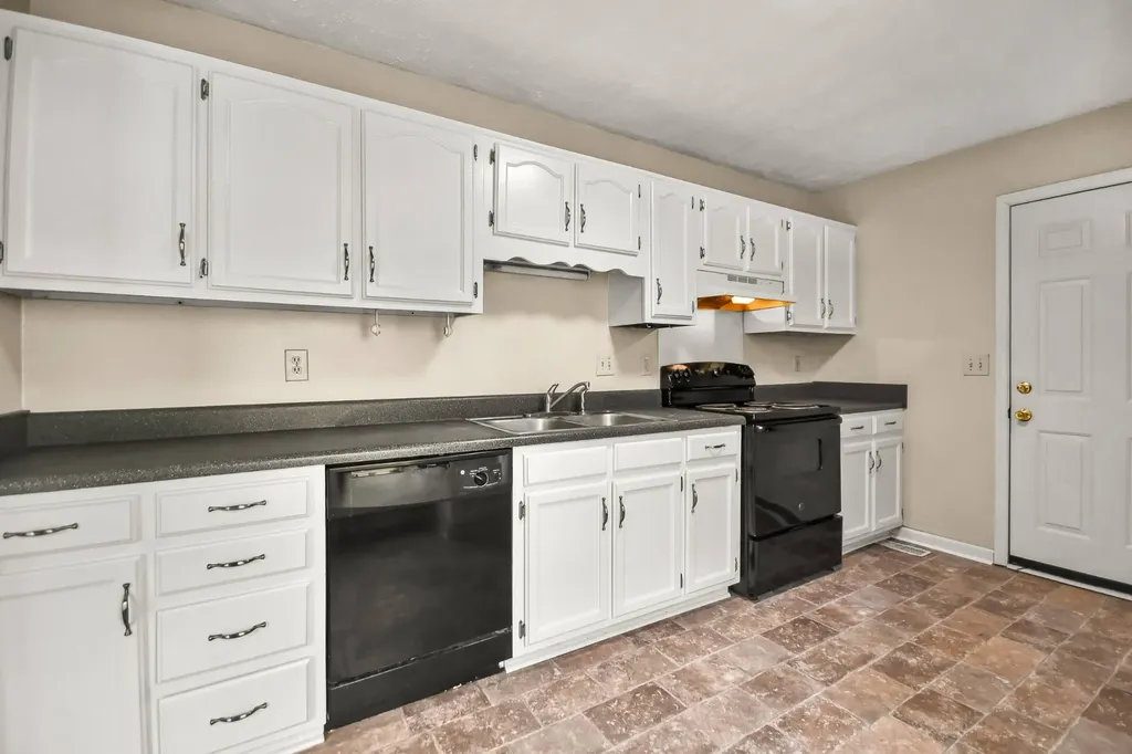 3416 Clearwater Drive Clarksville TN 37042