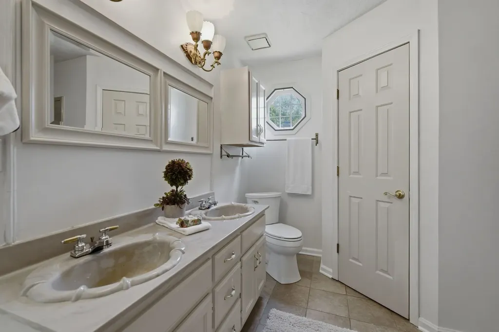 609 Knollwood Drive La Vergne TN 37086