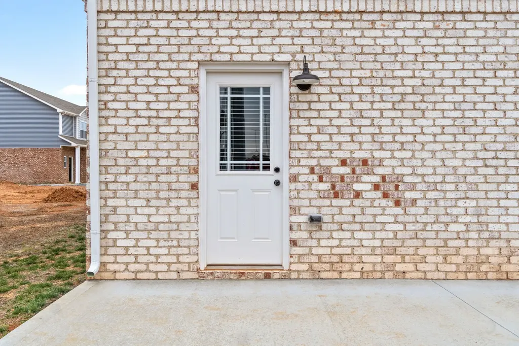 352 Fallow Lane Clarksville TN 37040